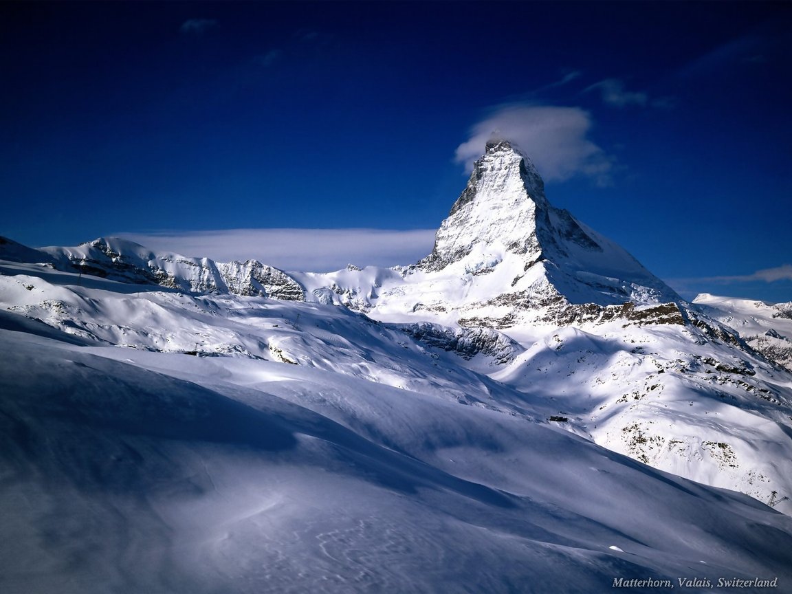 Matterhorn memiliki ketinggian 4,478 meter dpl (14,692 ft)