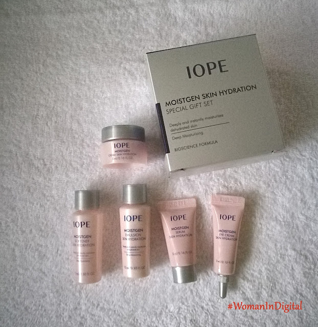 Woman-In-Digital-IOPE Moistgen Hydration Set Review