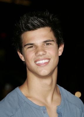 Taylor Lautner picture