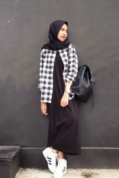 Pelangi Hitam Fashion  Kampus