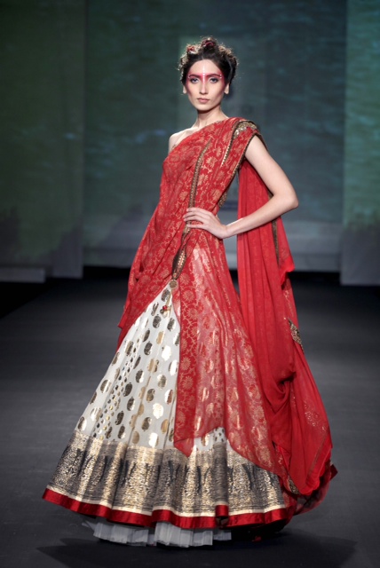 Delhi Couture Week 2012 Anju Modi Collection