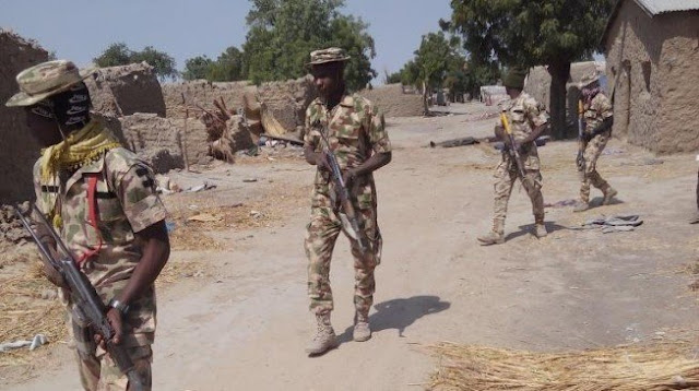 Police and  soldier clashed at ATM machine in Damaturu