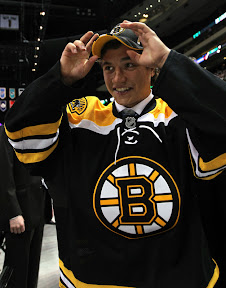 Bruins draft forward Alexander Khokhlachev with 40th overall pick