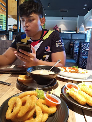 Lunch Dengan Sweetheart Di SDS, AEON Bandar Dato Onn Johor