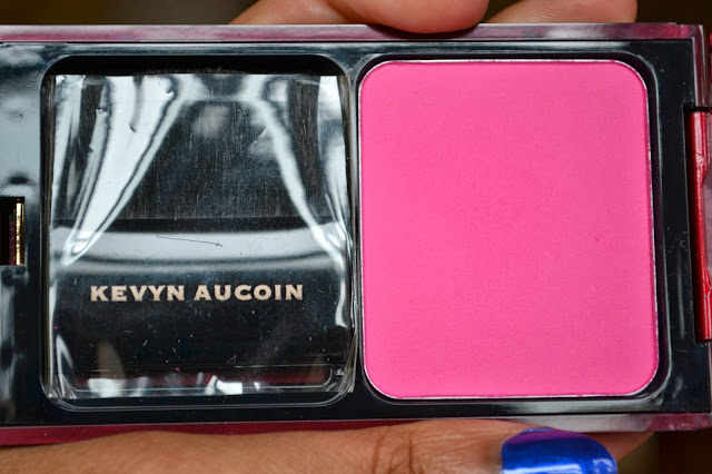 Kevyn AucoinThe Pure Powder Glow Blush in Myracle