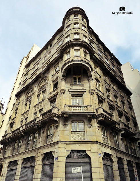 Vista ampla do Palacete Casa Lombarda - Cejur - Centro - São Paulo