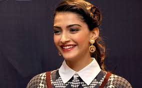 latest hd 2016 Sonam Kapoor Photos images wallpapers free download 10