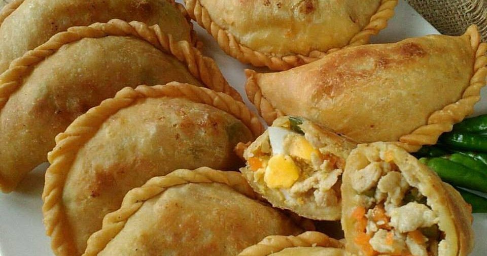 Resep dan cara membuat PASTEL isi Ayam yang enak dan Gurih 