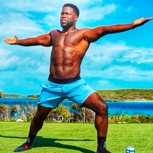 Kevin Hart sem camisa