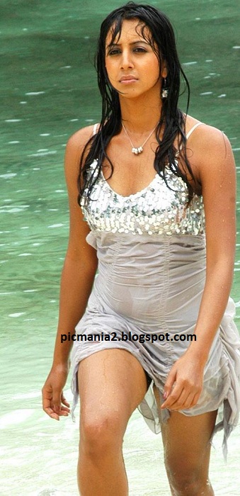 sanjana sexy bikini wet gallery