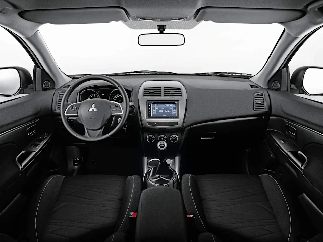 Mitsubishi ASX Outdoor 2016 - interior