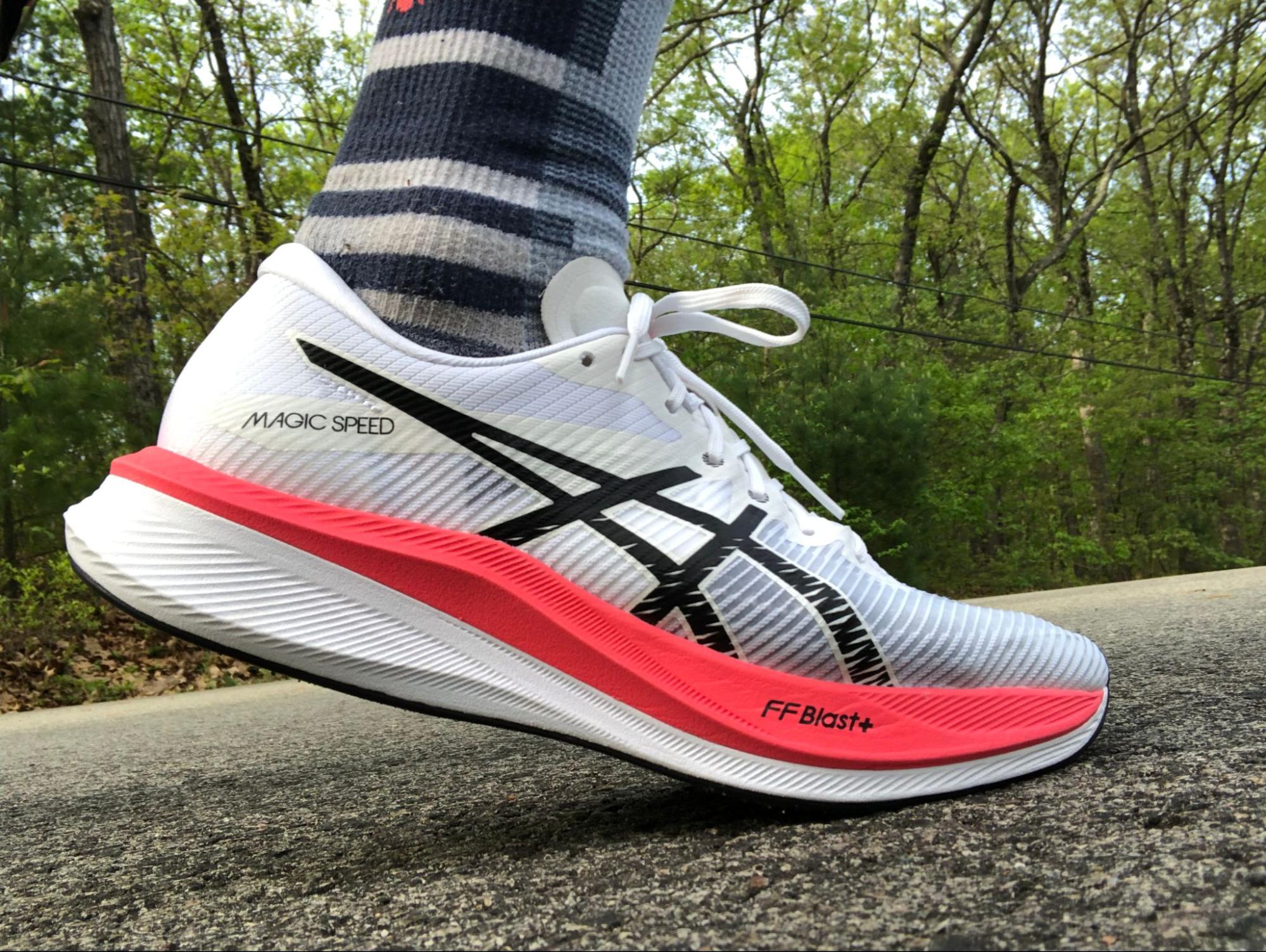 Asics Magic Speed 3 Review By 2 Runners: New Asics super trainer put to the  run test 