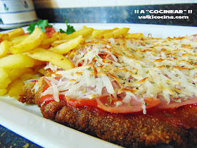 Milanesa o escalope de ternera a la napolitana