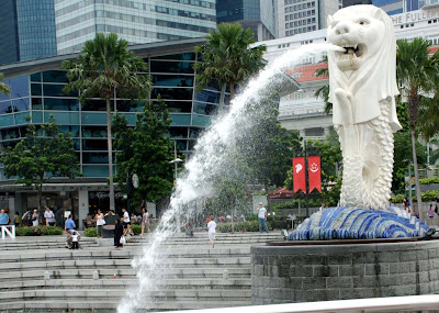 Patung Merlion dan Esplanade