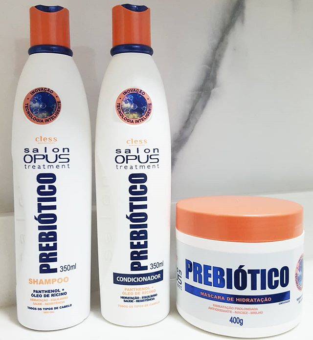 Para aqueles dias que o cabelo está precisando de uma ajudinha extra  Salon Opus Prebiótico. Hidratação, equilíbrio e resistência. Com Panthenol, Óleo de Ricino, polissacarídeos, vitaminas, aminoácidos e açúcares, os produtos proporcionam saúde e hidratação da raiz até as pontas, além de muito brilho.