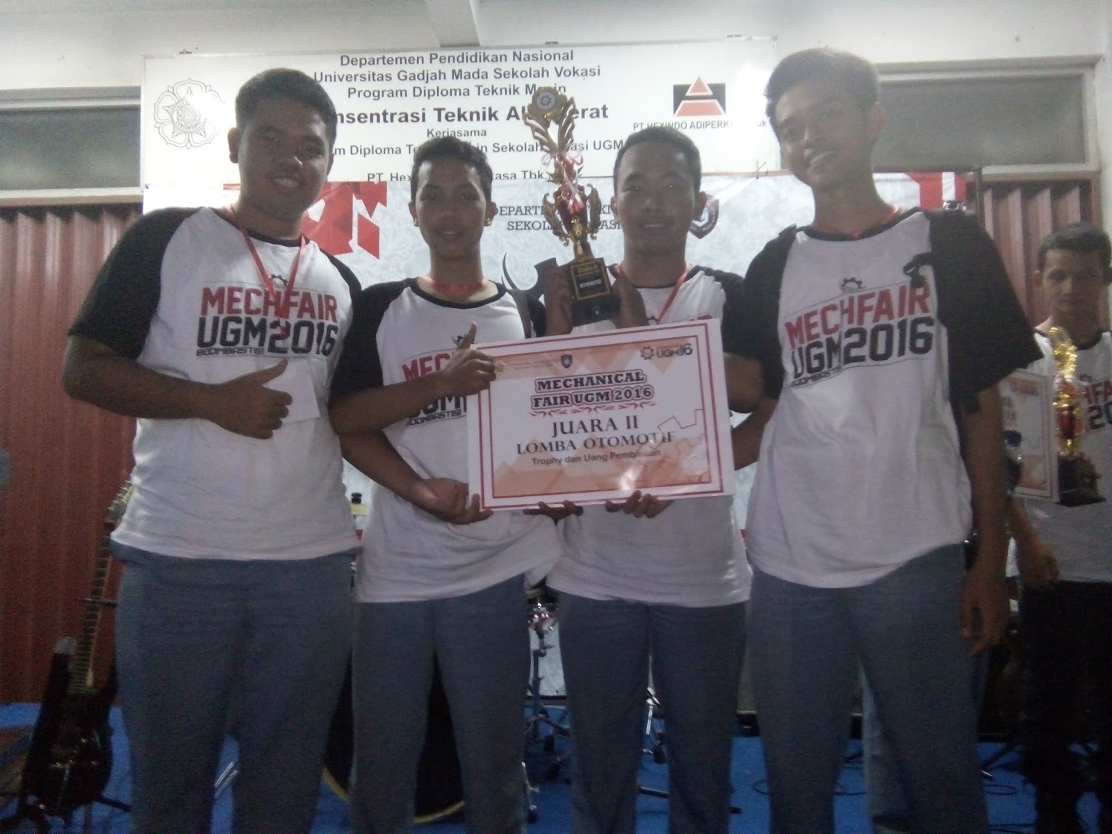 Juara II Skill Contest di UGM tahun 2016