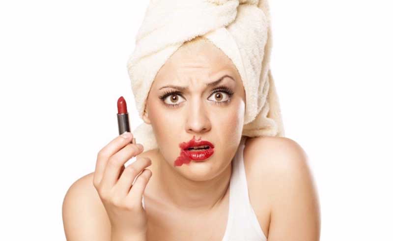 The Signs Your Makeup Has Expired