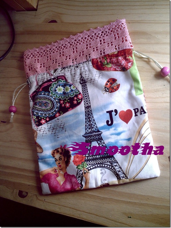 Saco com aplicação em crochet J'aime Paris (1)