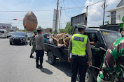 Sat Lantas Polres Pidie Tegur Pengemudi Kenderaan Bak Terbuka Yang Angkut Penumpang 