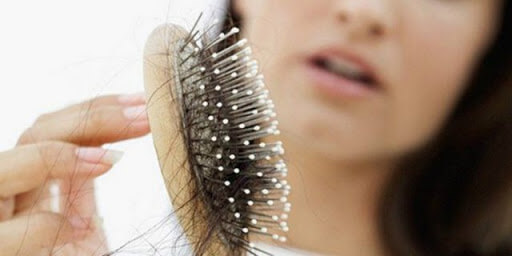 7 Efek  Samping  Meluruskan Rambut  dengan Alat Catok 