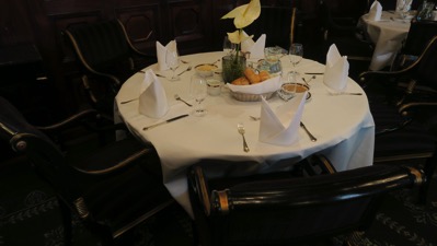 HS table setting
