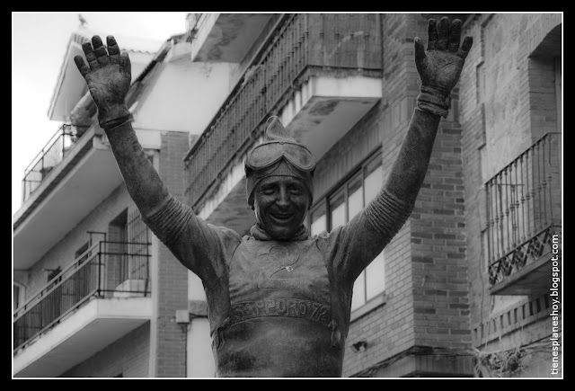 Estatua Francisco Fernandez Ochoa Cercedilla