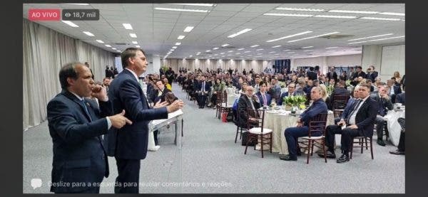 VÍDEO: “Como é fácil impor uma ditadura no Brasil”, diz Bolsonaro em almoço com empresários