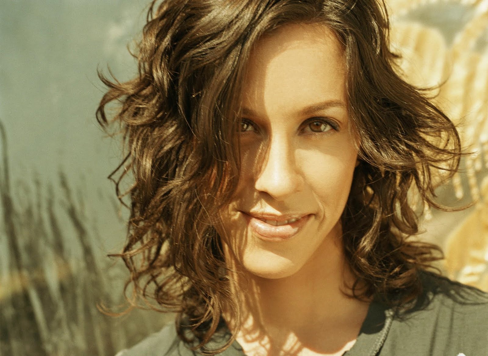 Alanis Morissette wallpaper