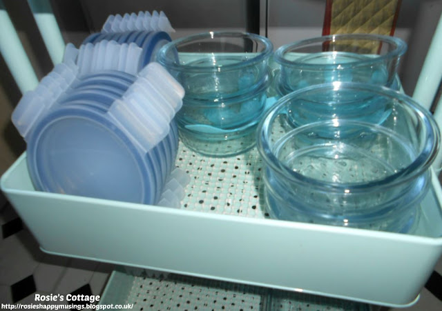 These round 400ml glass dishes with lids from Ikea are used most often for lunches.  They're used to meal prep a whole weeks salads every week and they keep the salad as fresh as when it was prepared.