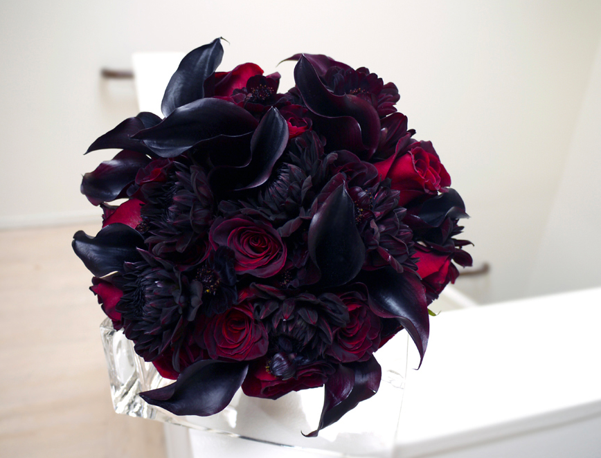 images of white and black wedding bouquet