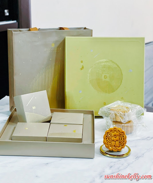 Over The Moon,  Shangri-La Kuala Lumpur, Exclusive Mooncake Review,  Mooncakes Price List, Over The Moon, Mooncake 2021, Food