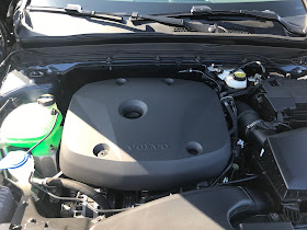 Engine in 2020 Volvo XC40 T5 AWD Inscription