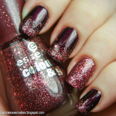 OPI - Every month is oktoberfest y Essence - Time for romance