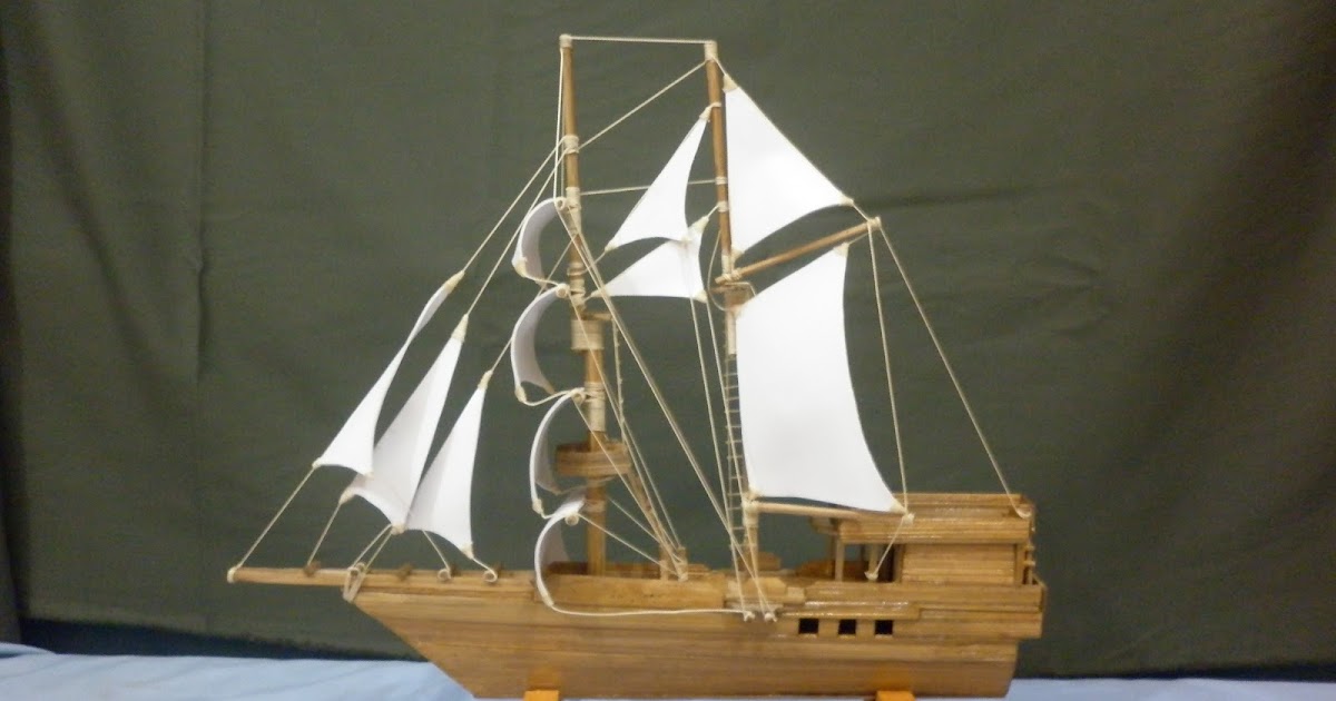 karya cah enom Kerajinan  miniatur kapal dari  bambu 