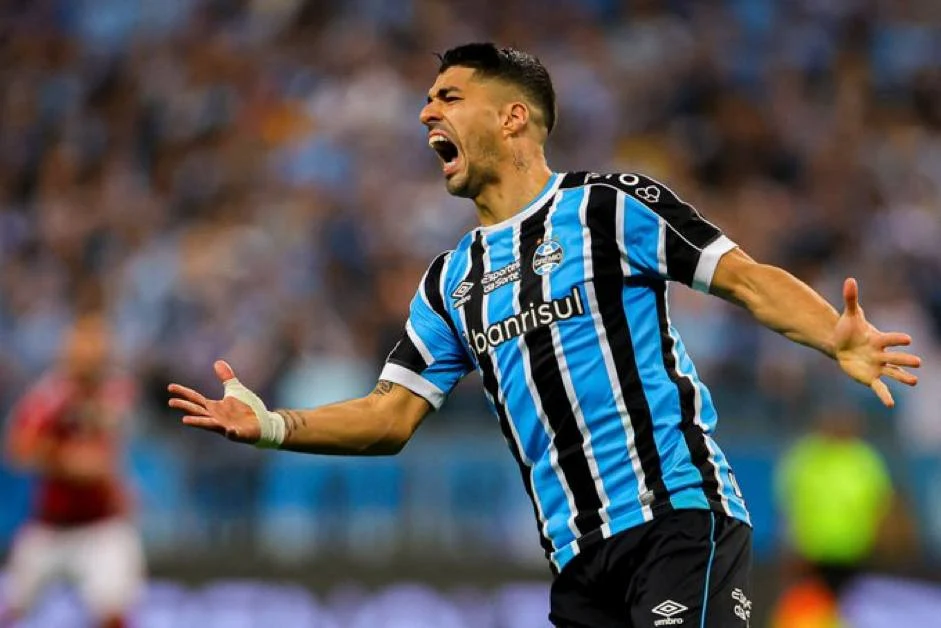 Luis Suarez to terminate contract with Gremio early, reportedly join Inter Miami