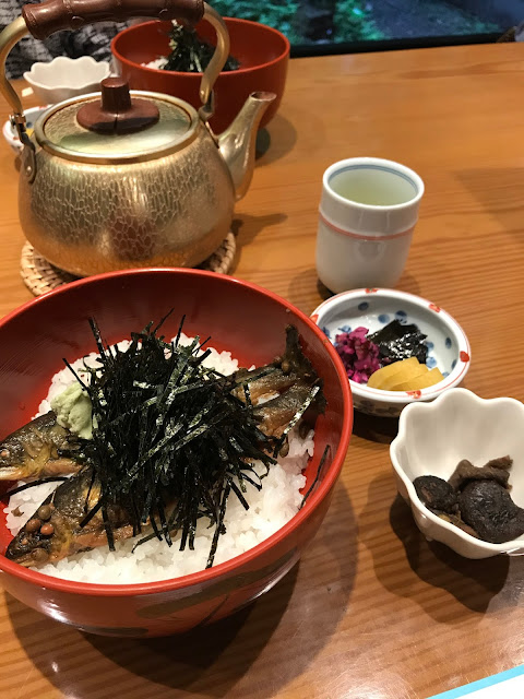 貴船神社, 鳥居茶屋