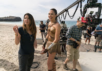 Wonder Woman (2017) Gal Gadot and Patty Jenkins Set Photo 5 (61)