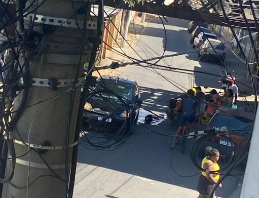 Carro e Moto Colidem em Bairro de Paraiba do sul-RJ