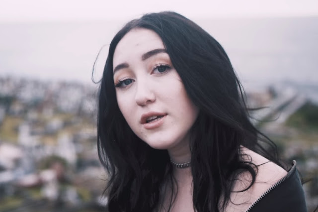 Noah Cyrus Unveils Acoustic Version Of "Again"