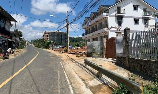 Bán 907m2 đất MT đường Ngô Thì Sỹ TP Đà Lạt, giá 25 tỷ