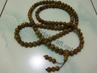 tasbih kayu gaharu asli