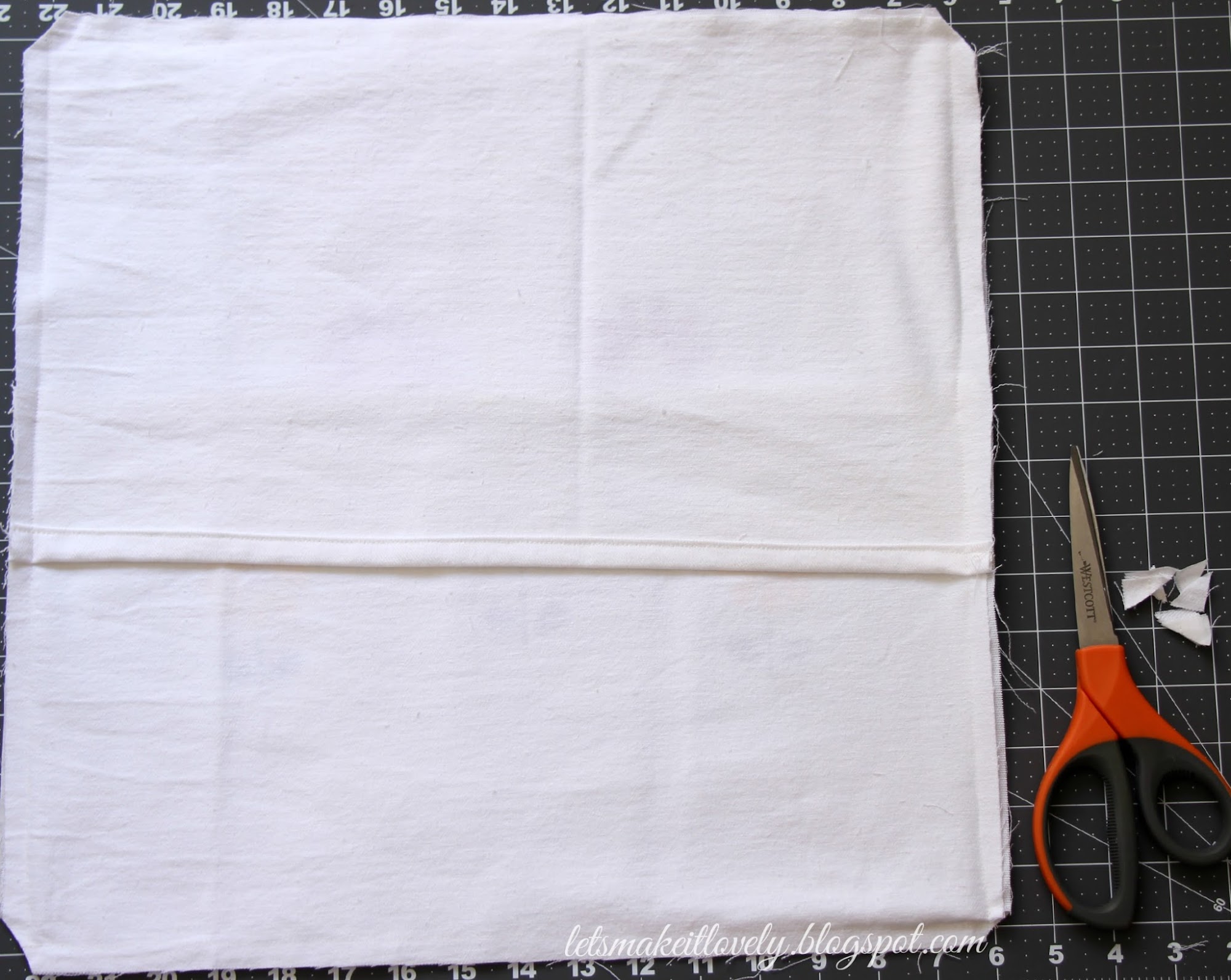 Stenciling and Sewing pillow cover tutorial. Beginner sewing project.