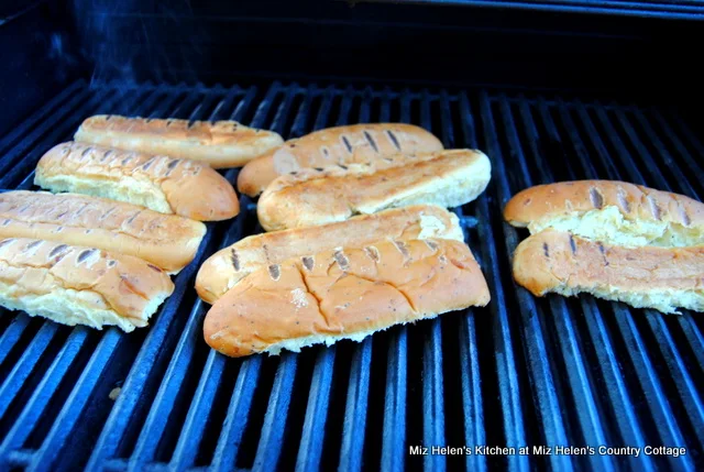 All-American Hot Dog at Miz Helen's Country Cottage