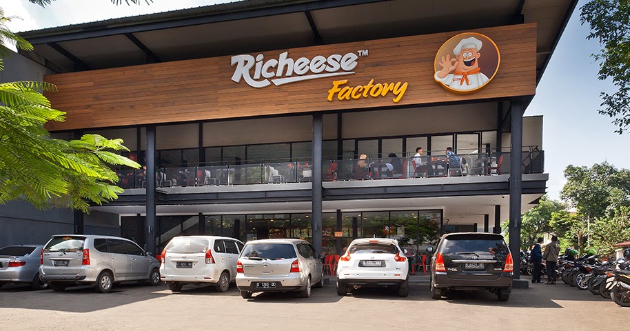 Cara Melamar Lowongan Kerja Sebagai Outlet Crew Richeese 