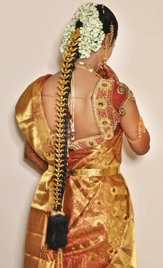 LATEST INDIAN WEDDING SILK SAREE,JEWELLERY,WEDDING HAIR 