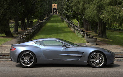 2010 Aston Martin One-77 Side View