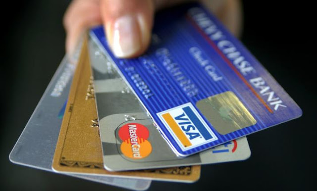 Change-your-debit-card-immediately-if-itis-old