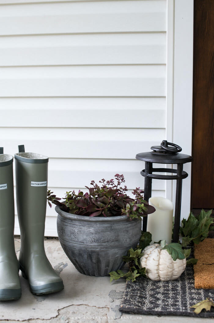 Learn simple ways that you can decorate your front porch for fall.