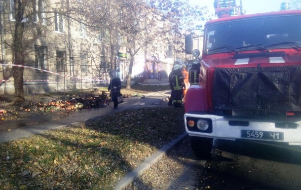 У Запоріжжі чоловік згорів у торговому наметі