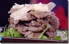Straccetti di manzo con rucola e aceto balsamico